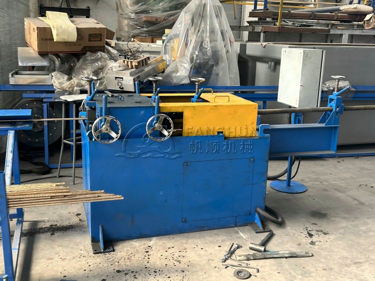 Two-Roll Straightening Machine