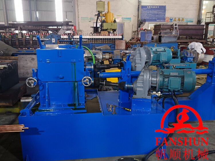 Is the straightening accuracy of the two-roller vertical straightening machine really high?