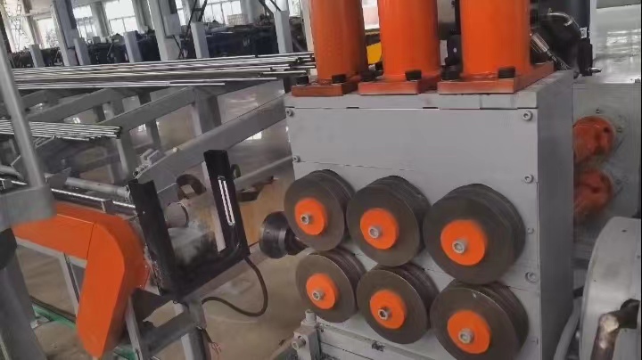 Tube Peeling Machine Tube Peeling Machine