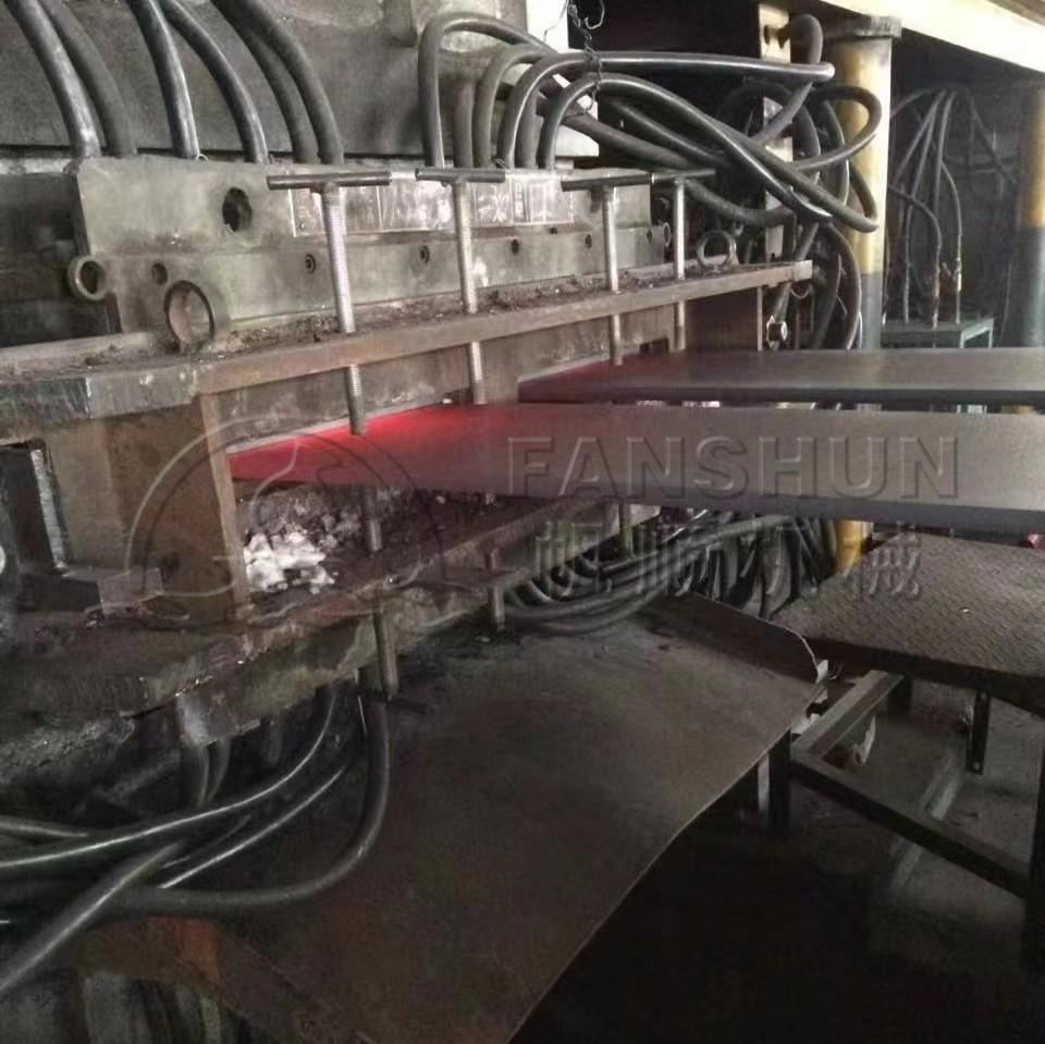 Copper busbar casting machine