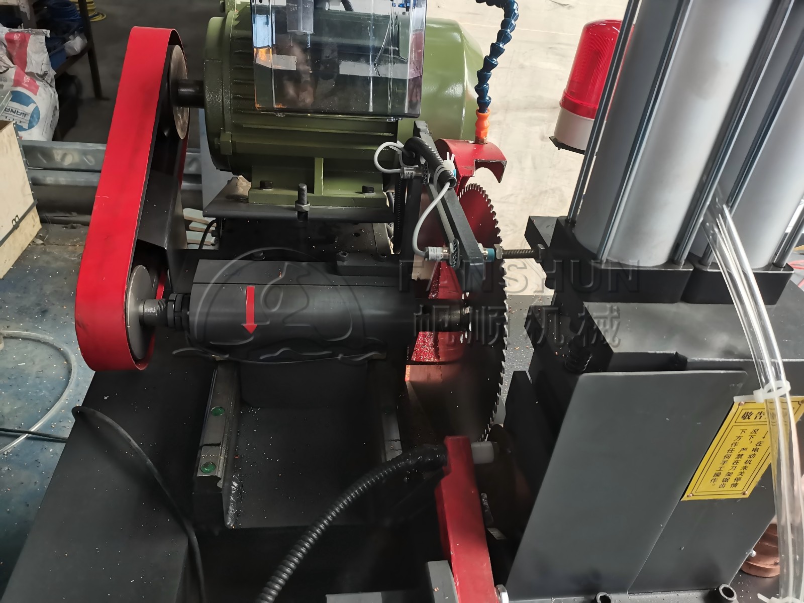 metal cutting machine