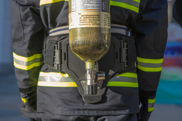 Hogyan válasszunk légzőkészüléket, szénszálas 300 bar Scba hengert