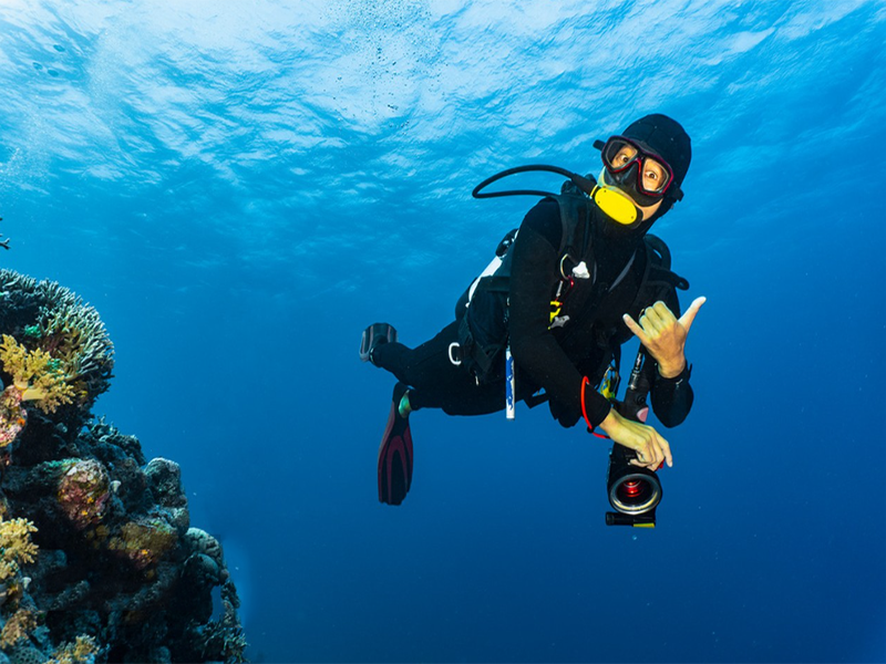 oxygen tank diver