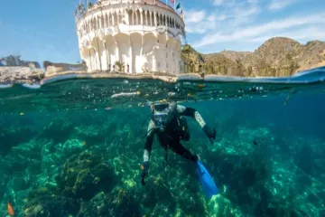 10 Destinasi Menyelam Terbaik Di Dunia