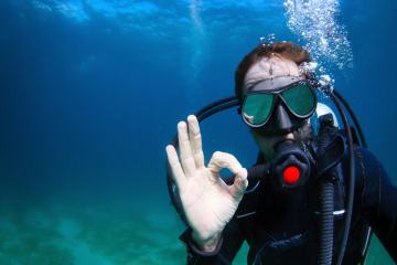 Why Don't Scuba Divers Use Rebreathers?