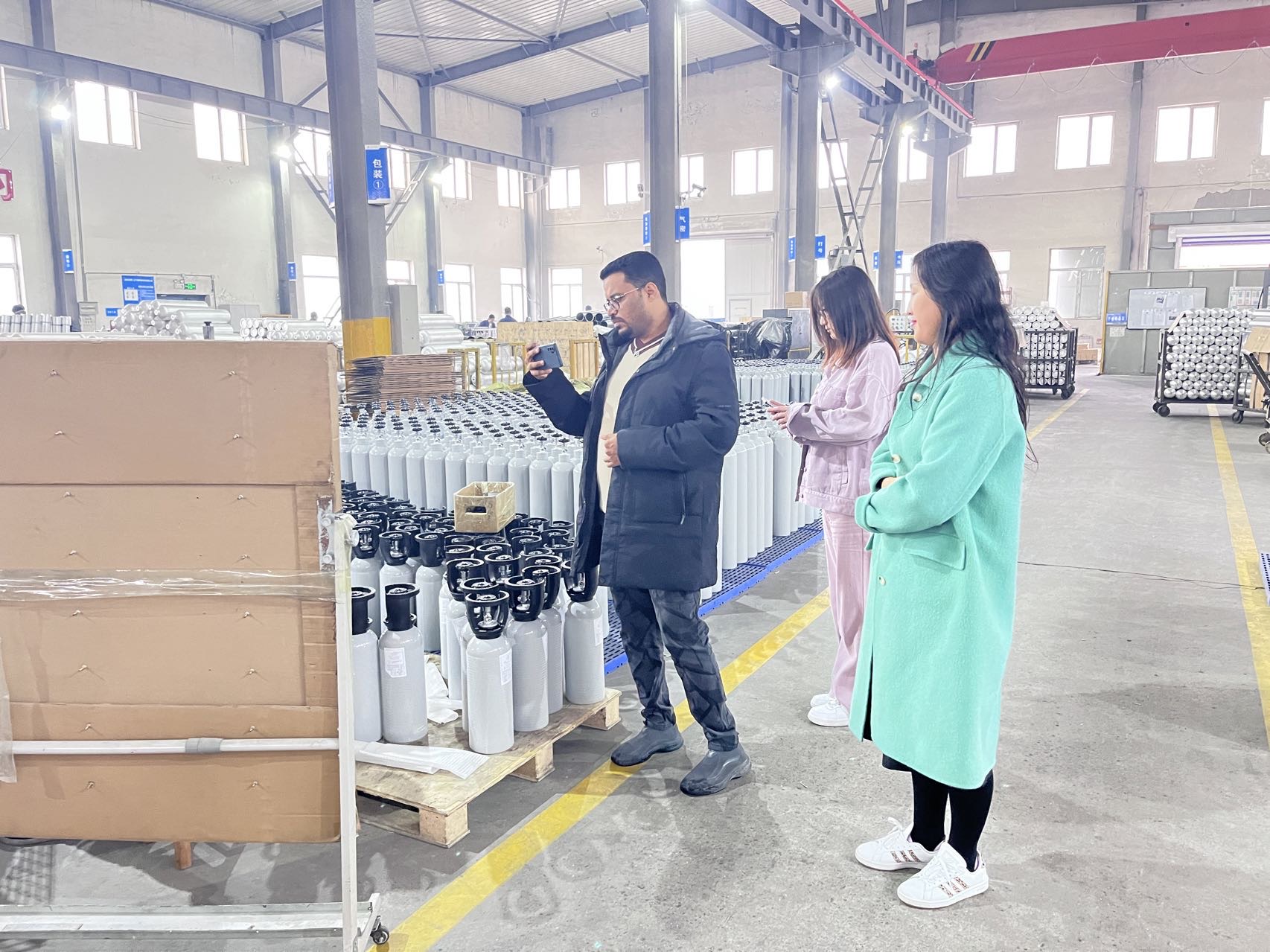 portable oxygen cylinder