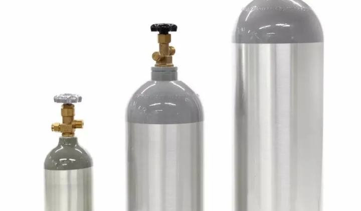 The Crucial Role of Carbon Dioxide Cylinders in Modern Industry