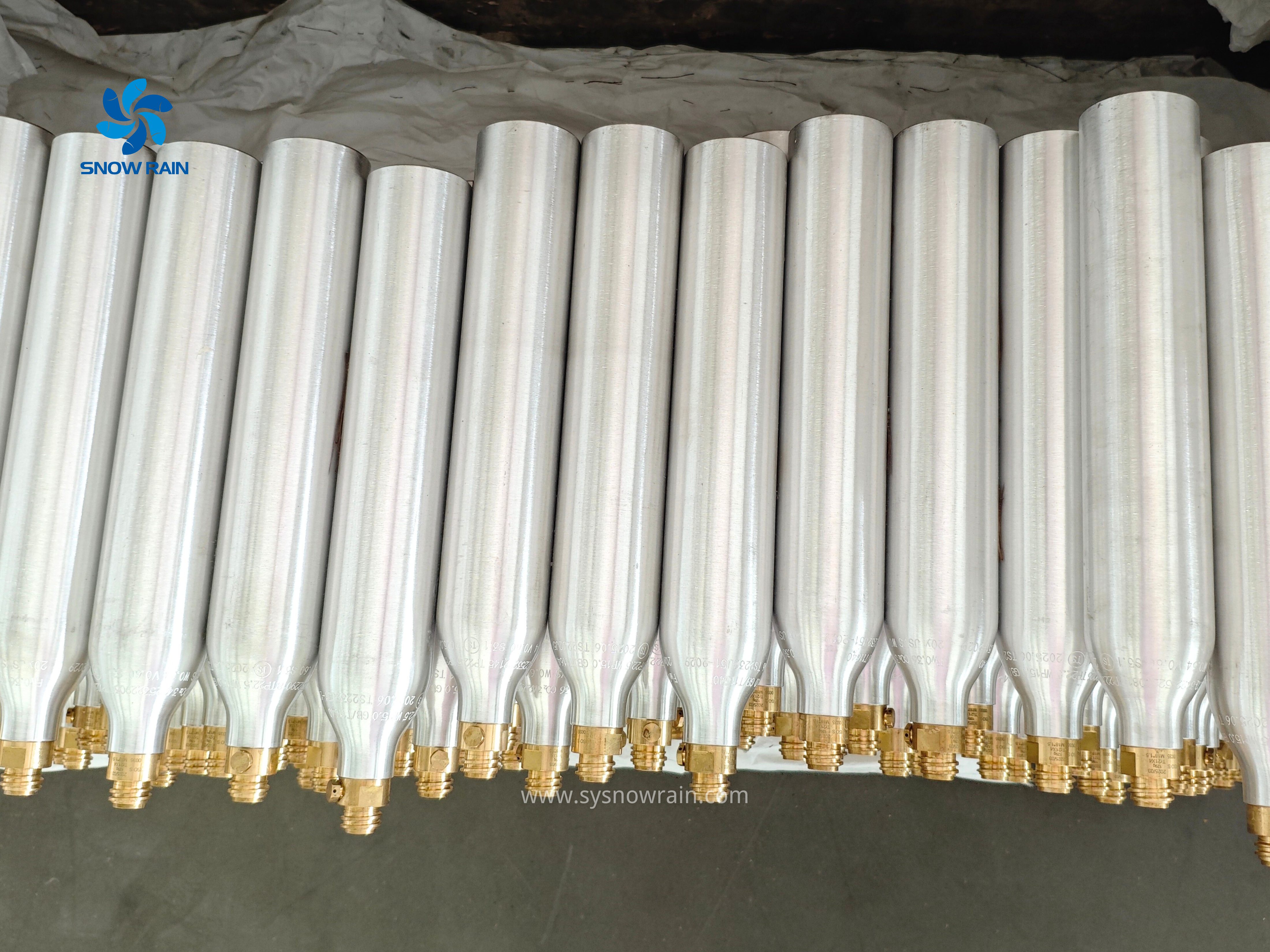 refillable co2 cylinder