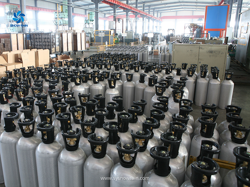 CO2 cylinder
