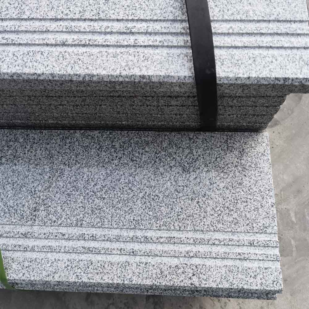 G603 Silver Grey Granite anti Slip Stairs