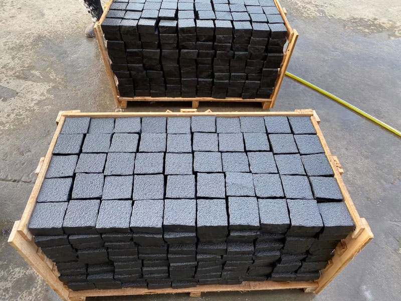 black granite cubestone