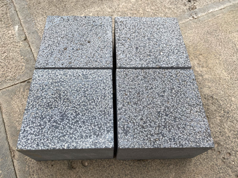 G685 ZP black basalt cubestone