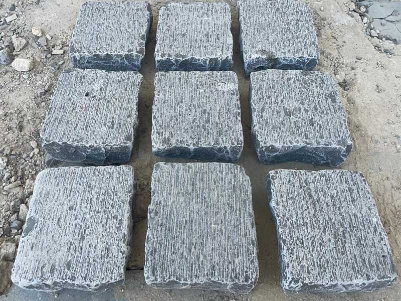 black granite setts 200x100x50