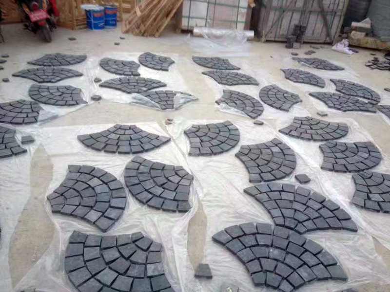 black granite setts 200x100x50