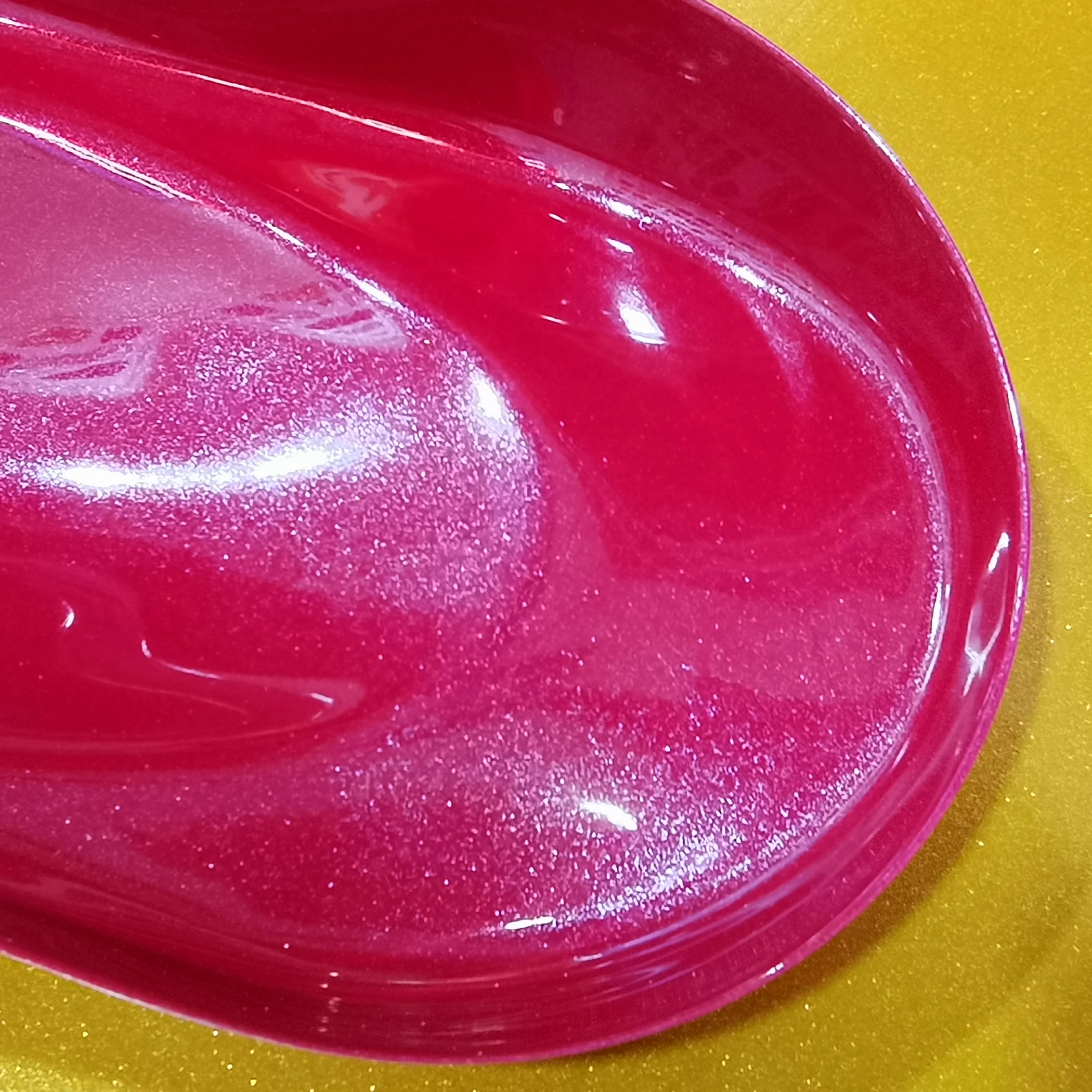 Understanding Different Types of Car Paint Finishes——pearl color car paint Characteristics and maintenance requirements