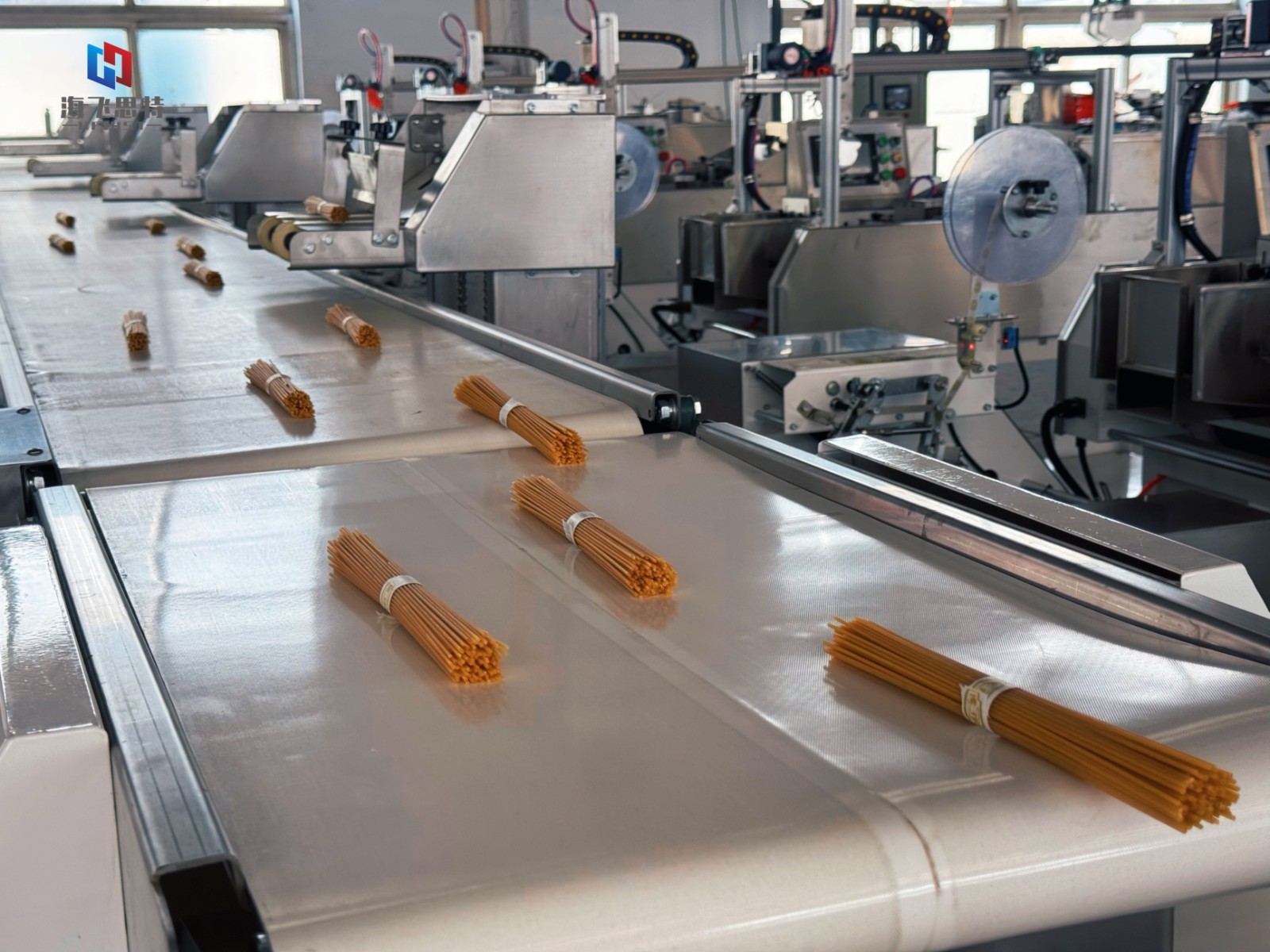 NOODLE PACKING MACHINE