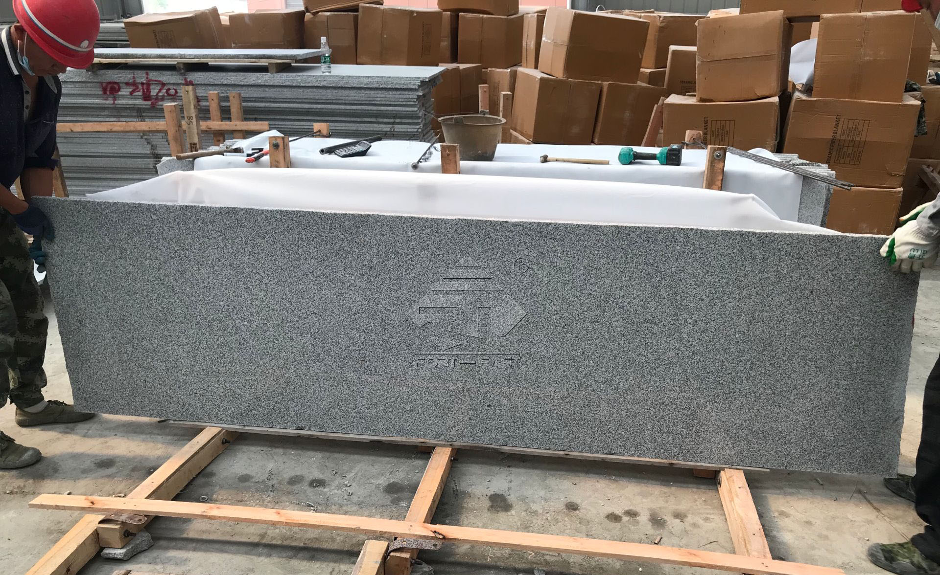 Padang kristal lichtgrijs graniet G603 plaat