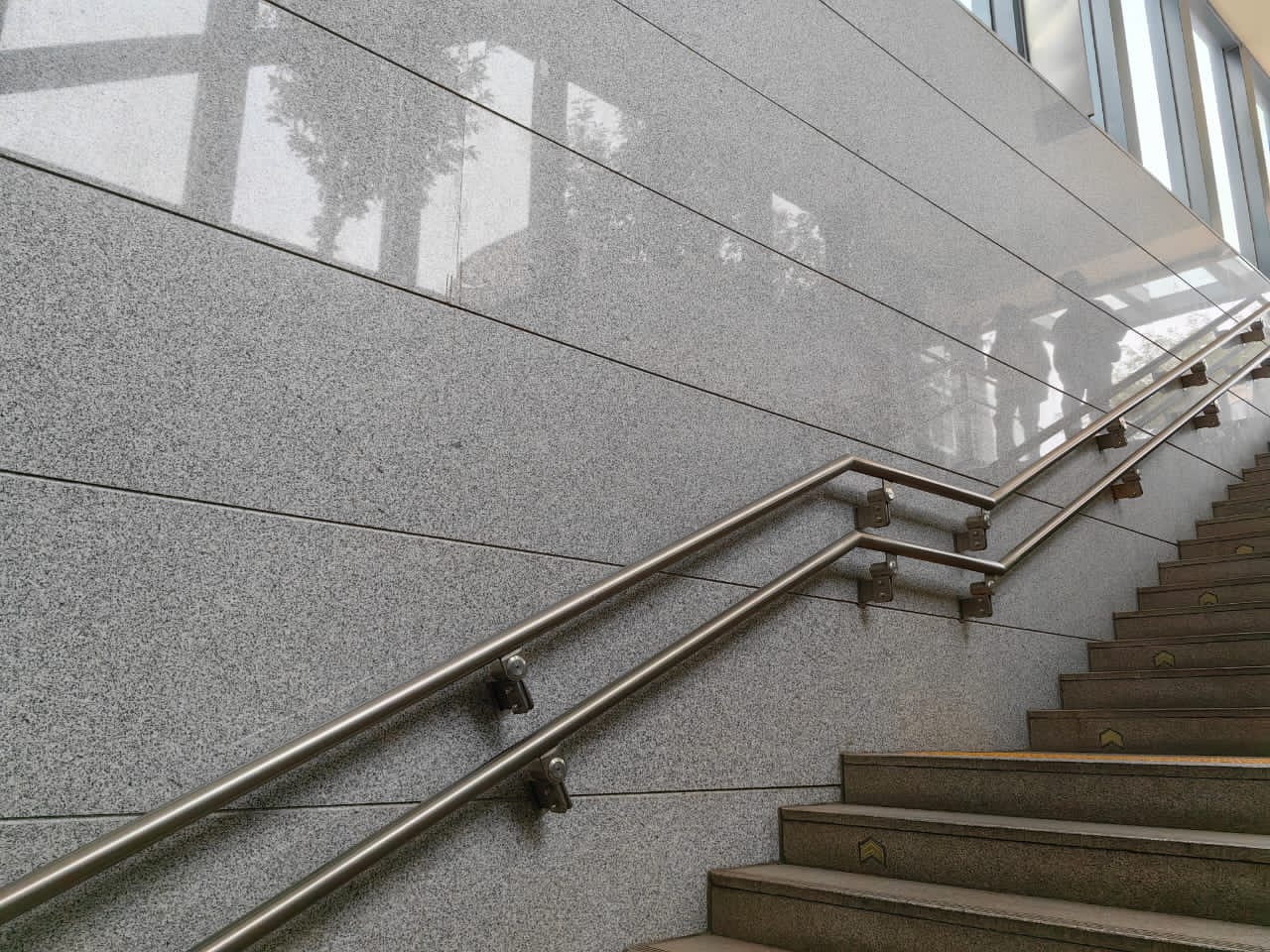 Padang kristal lichtgrijs graniet G603 plaat