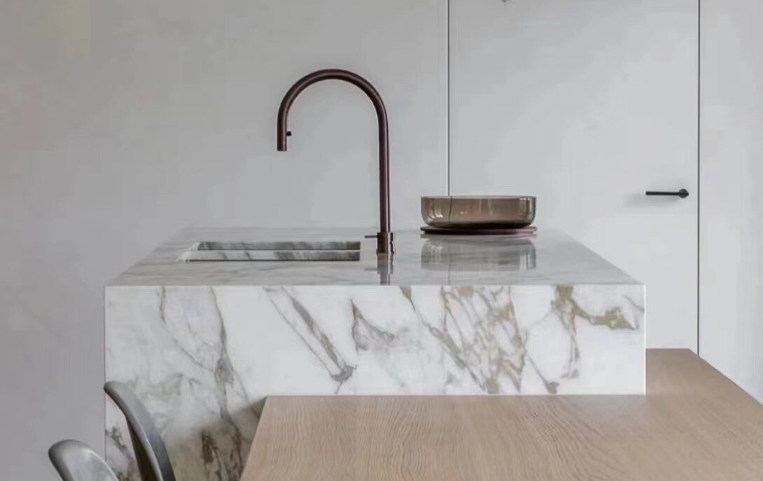 calacatta gold marble