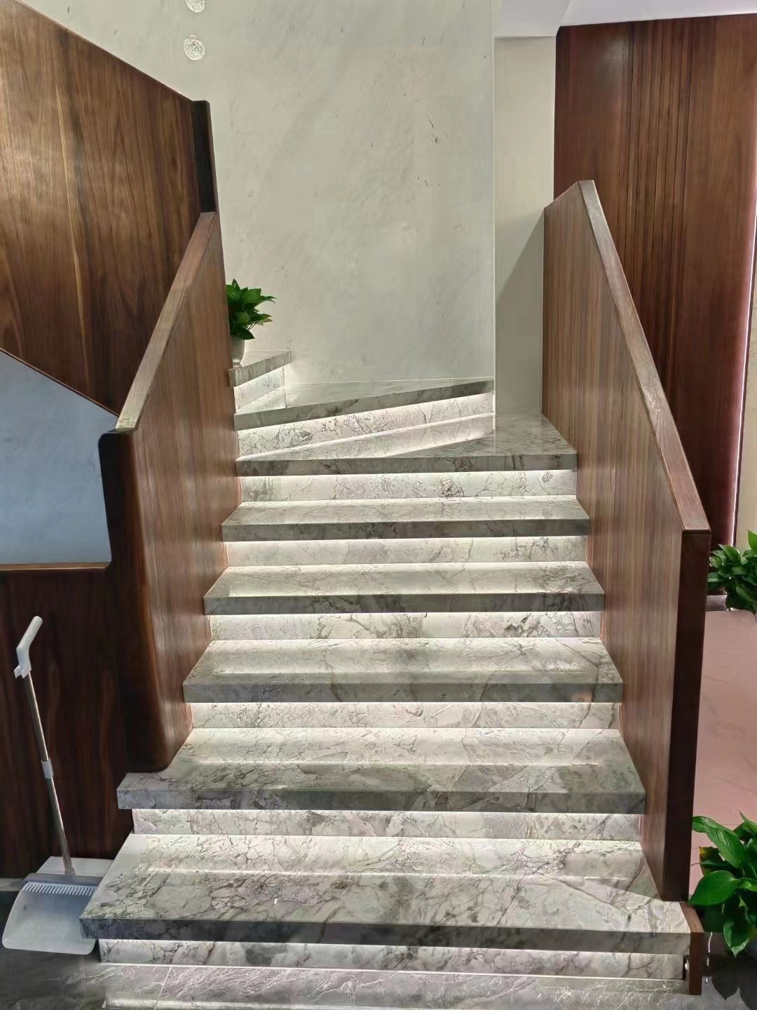 grey calacatta