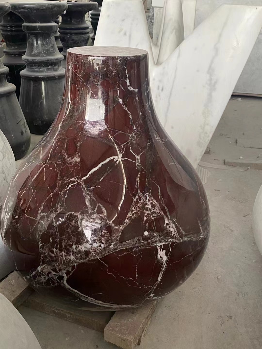 rosa levanto marble