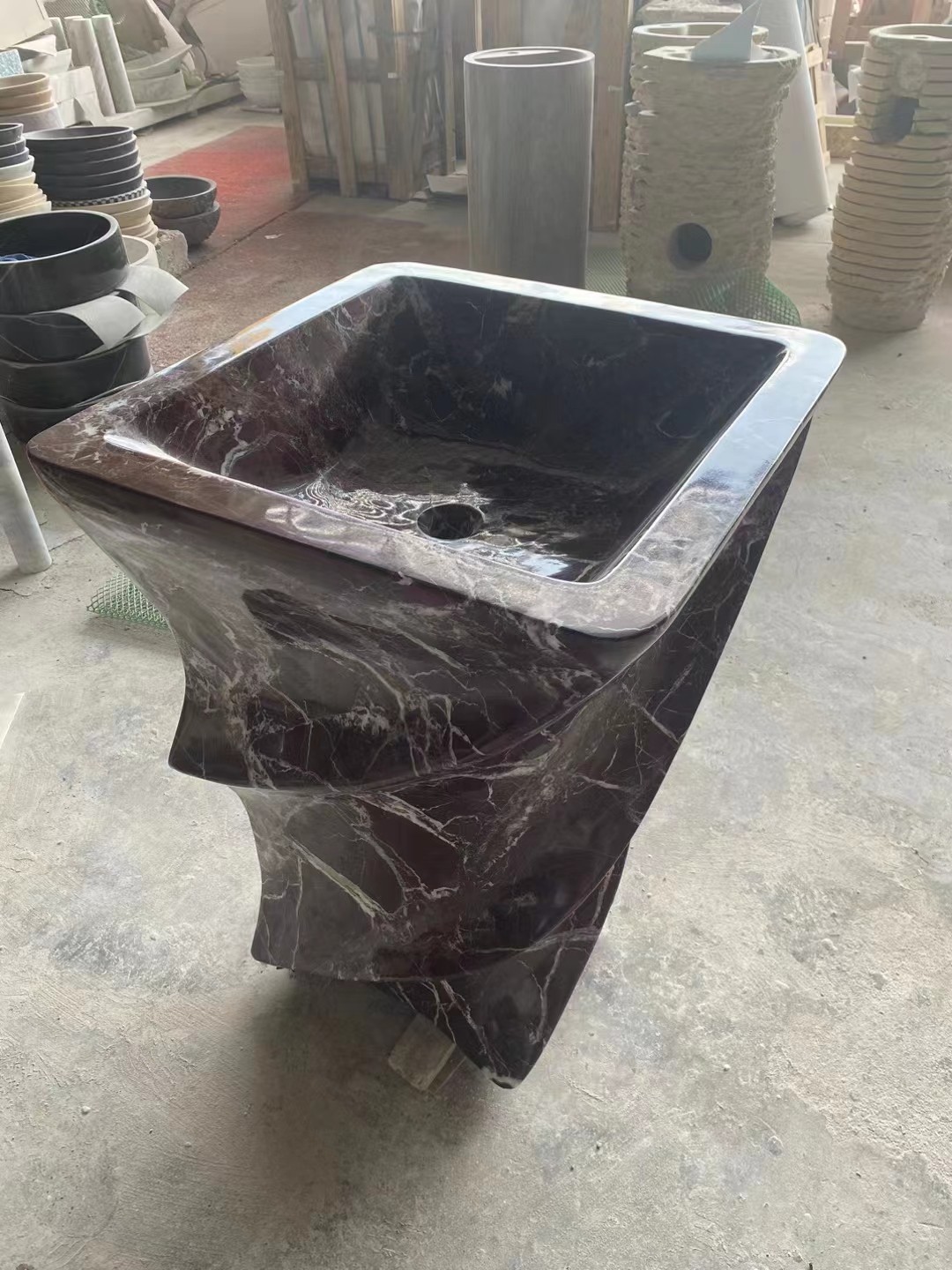 rosa levanto marble