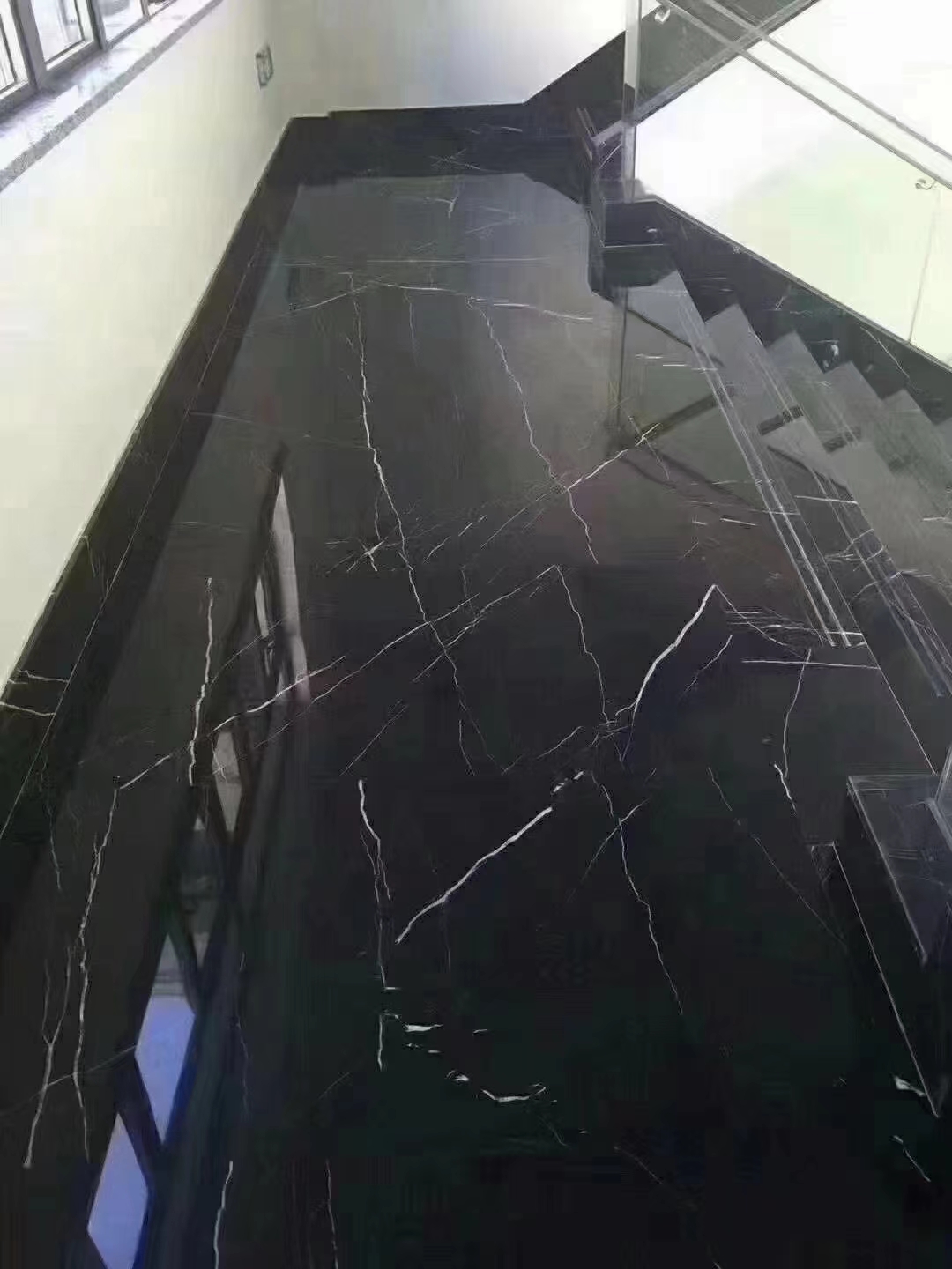 Nero Marquina marmeren plaat en tegel