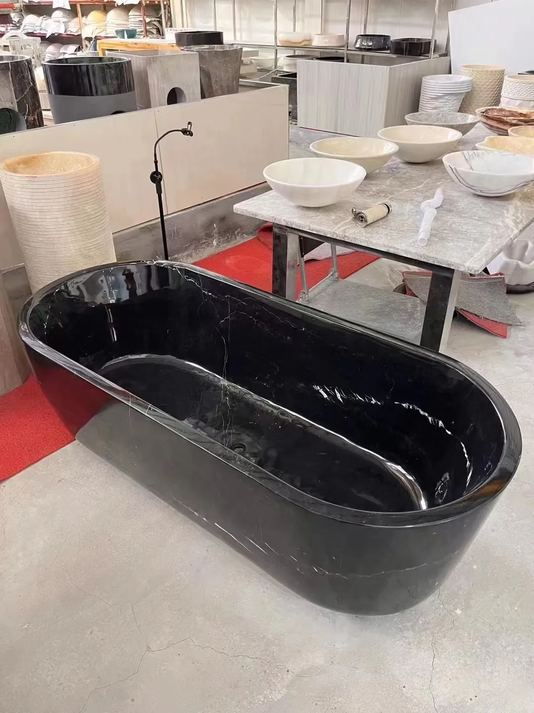 ネロ マルキナ大理石スラブとタイル