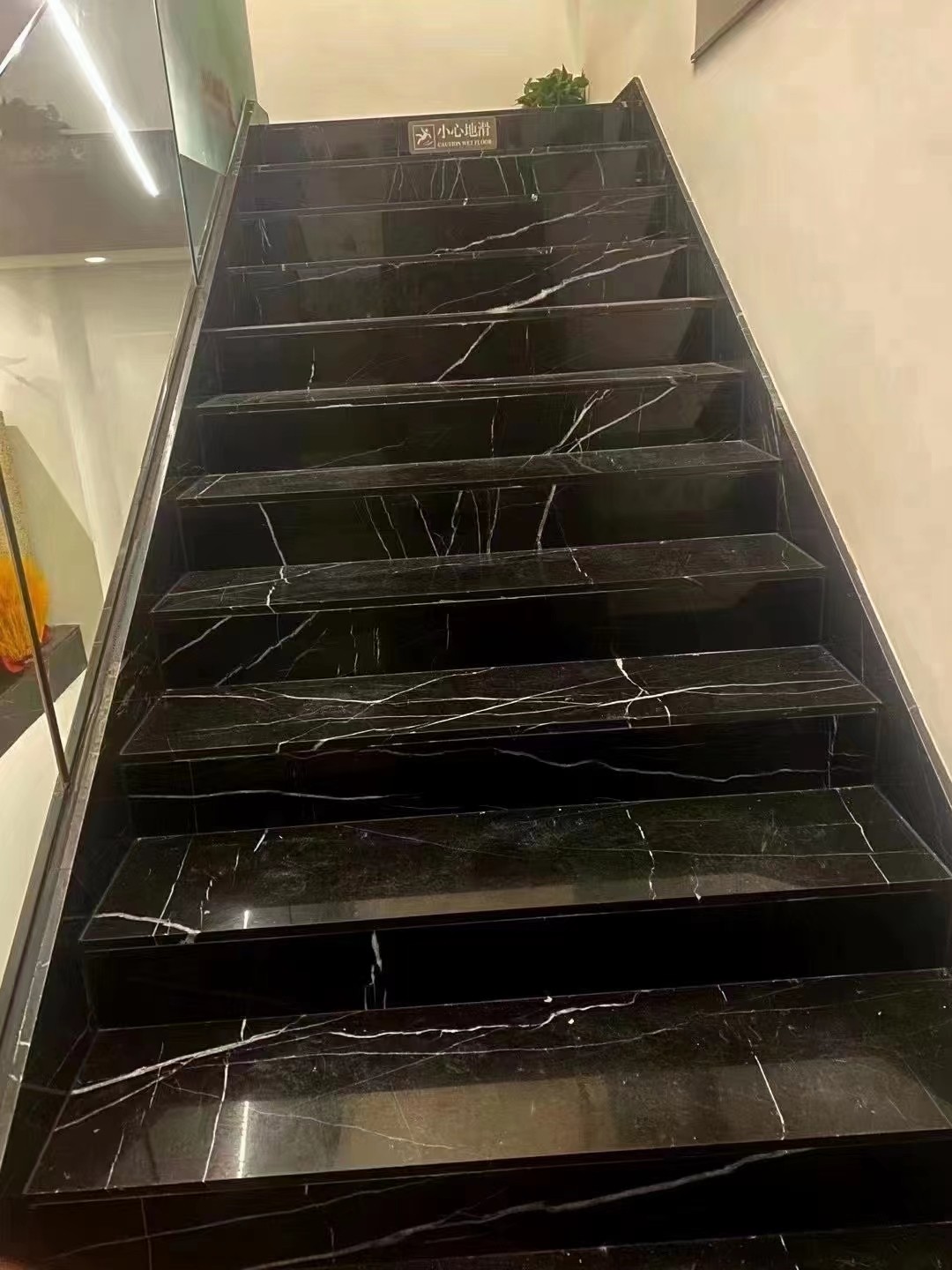nero marquina marble