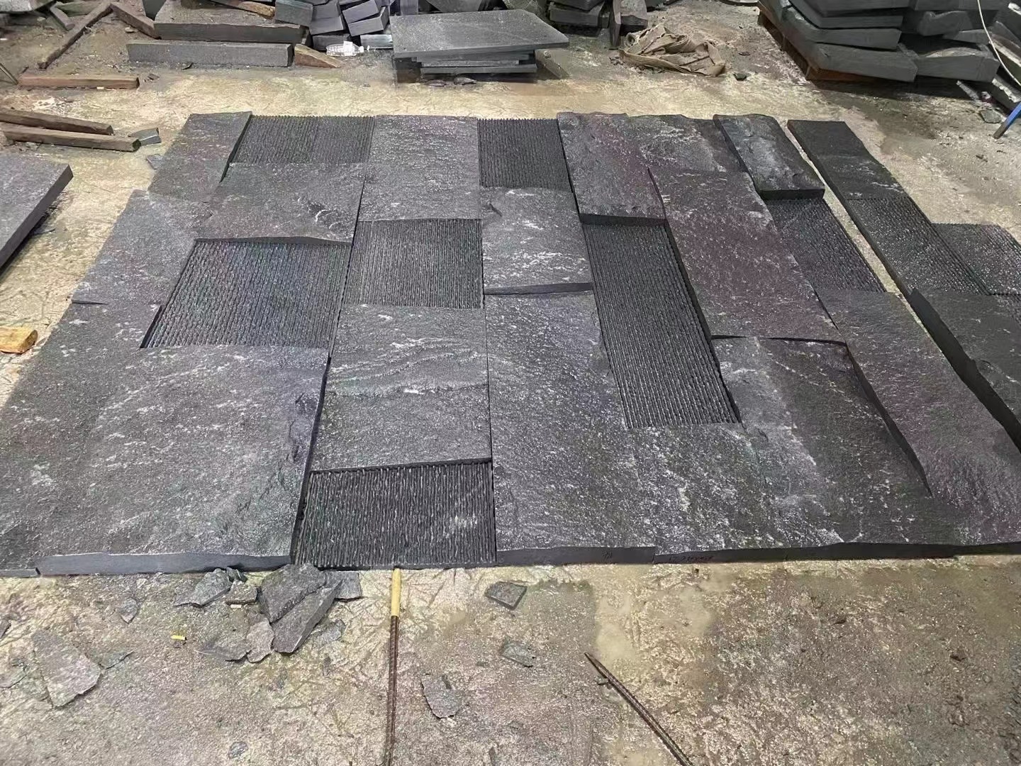 G684 Zwarte Parel Graniet Basalt Kasseiensteen