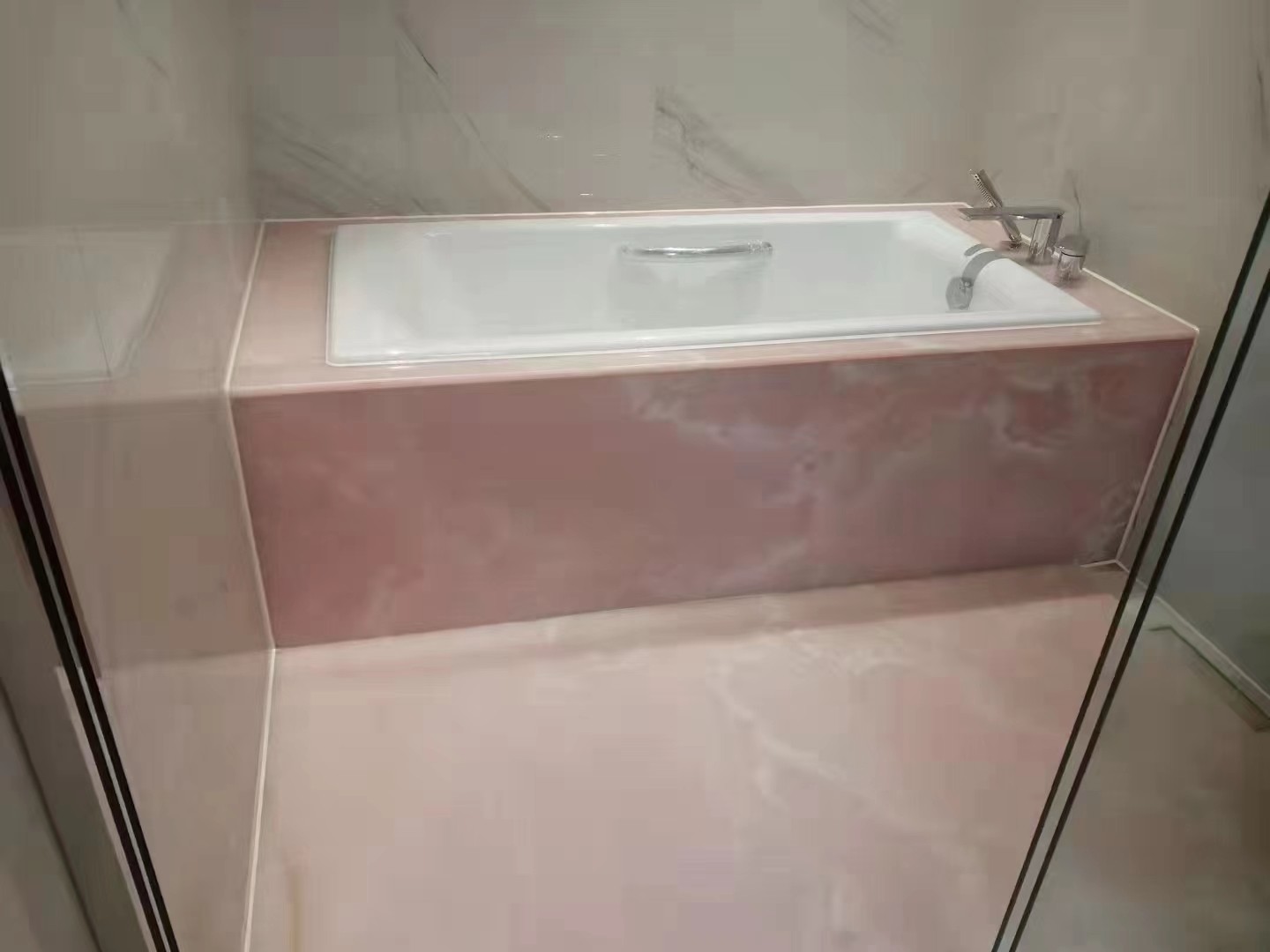 onyx pink