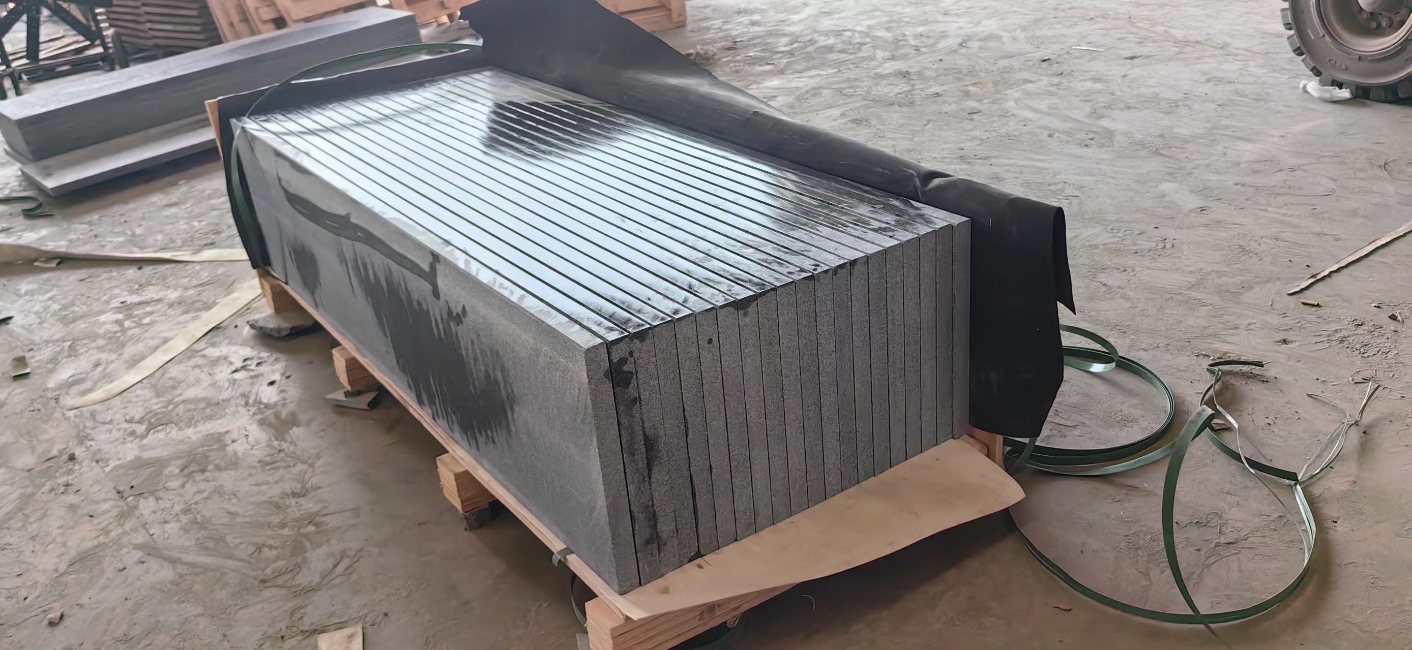 न्यू पैडांग डार्क कंबोडियन ग्रेनाइट G654 स्लैब