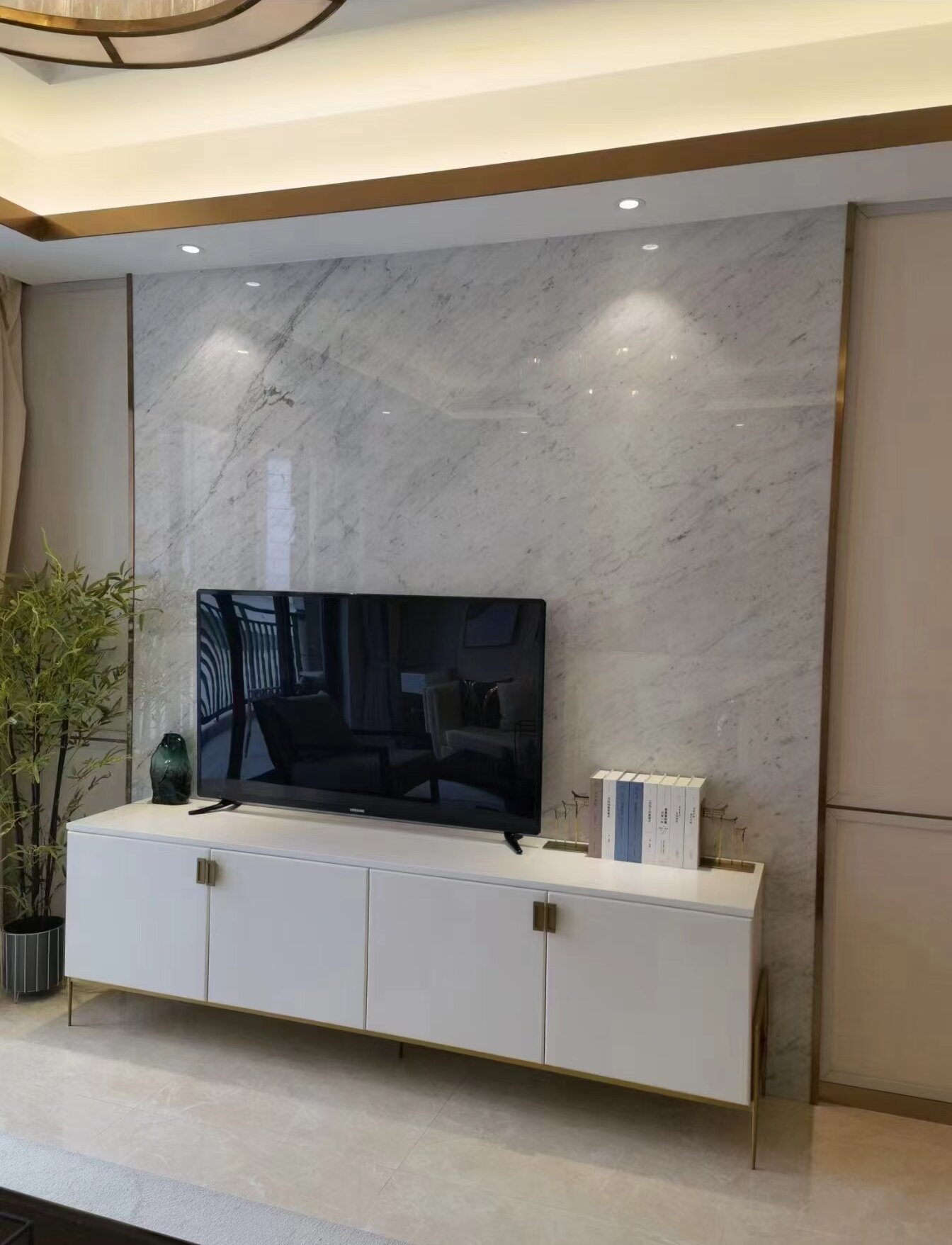 Bianco Carrara witte marmeren tegel