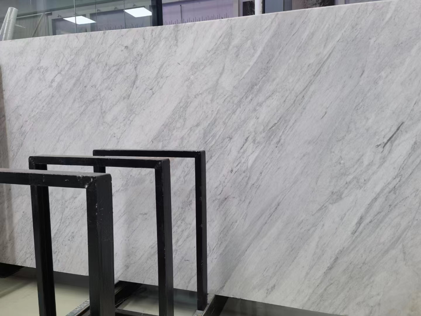 bianco carrara tile