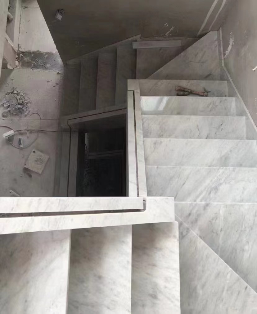 bianco carrara tile