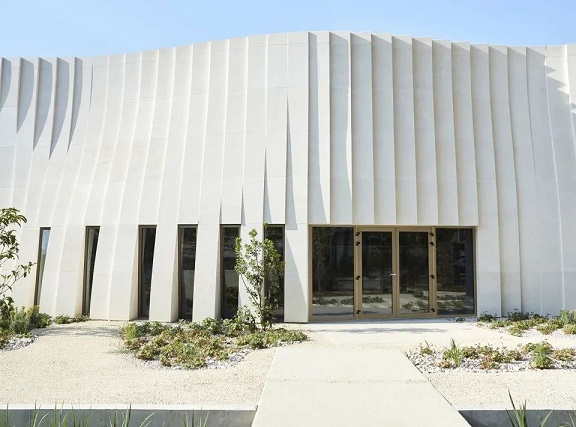 Guardians of Stone Curtain Walls: Unveiling the Secrets to Enduring Aesthetics