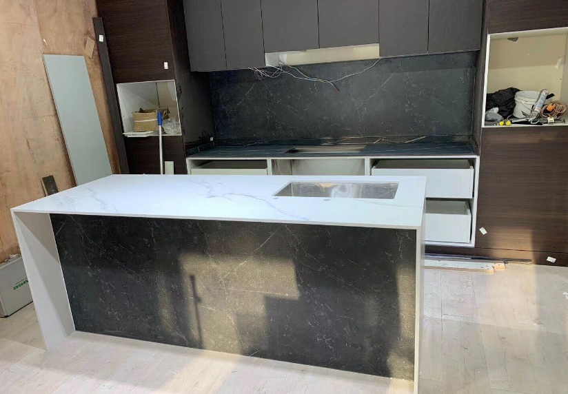 Panda White Shiny Polished Sintered Stone Slab