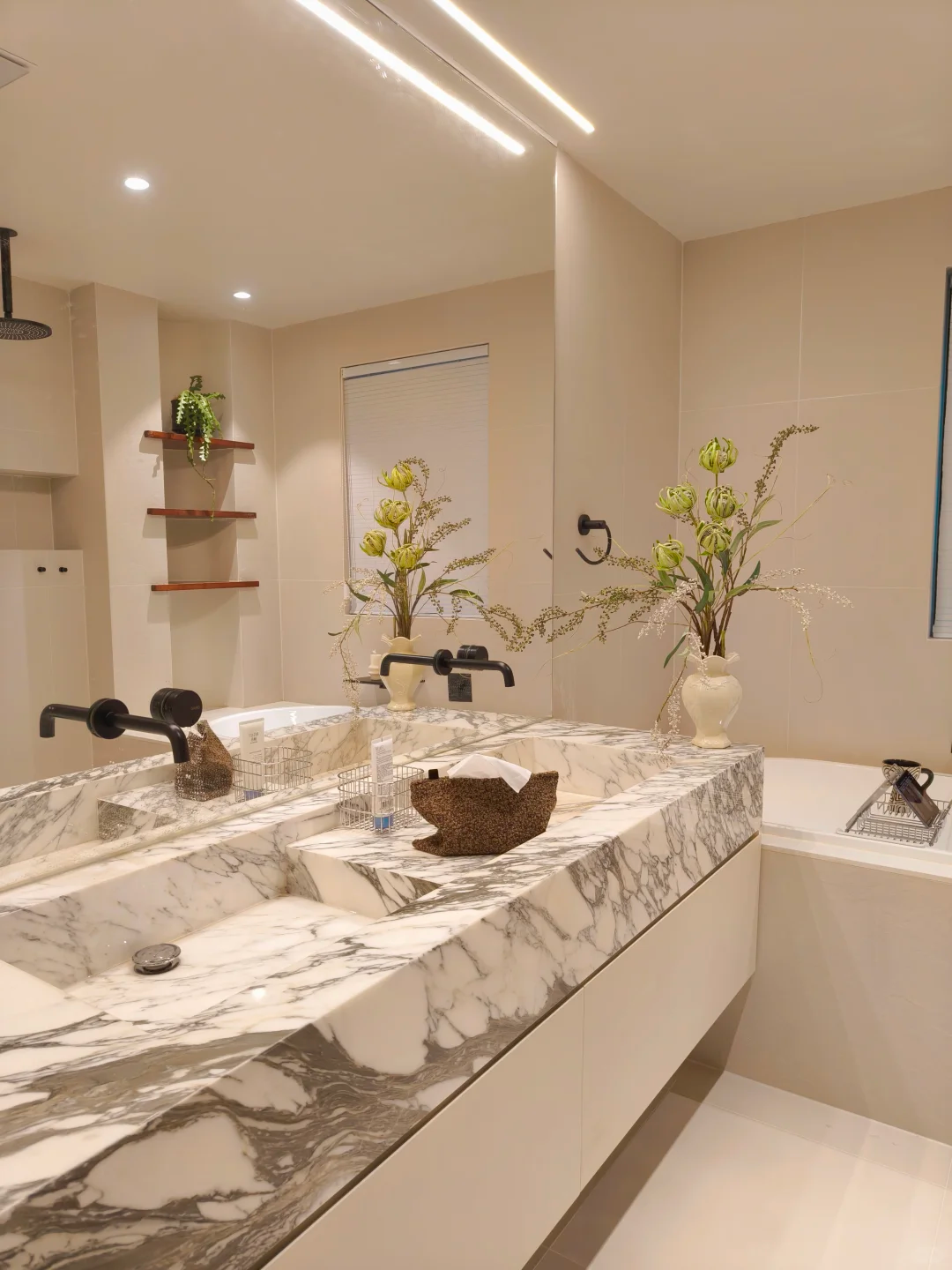 Предности и савети за одржавање мермерних тоалета за купатило