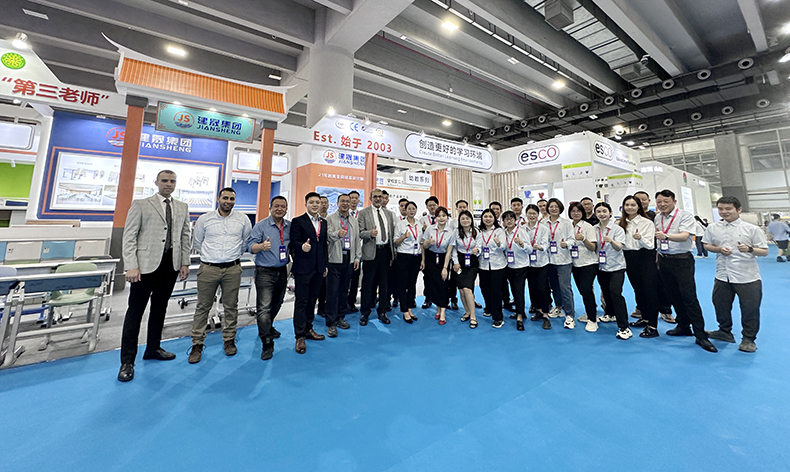 iStudy tutvustab 53. Guangzhou rahvusvahelisel mööblinäitusel uuenduslikke tooteid ja saadab kutseid osalema iStudy tutvustab 53. Guangzhou rahvusvahelisel mööblinäitusel uuenduslikke tooteid ja saadab kutseid osalema