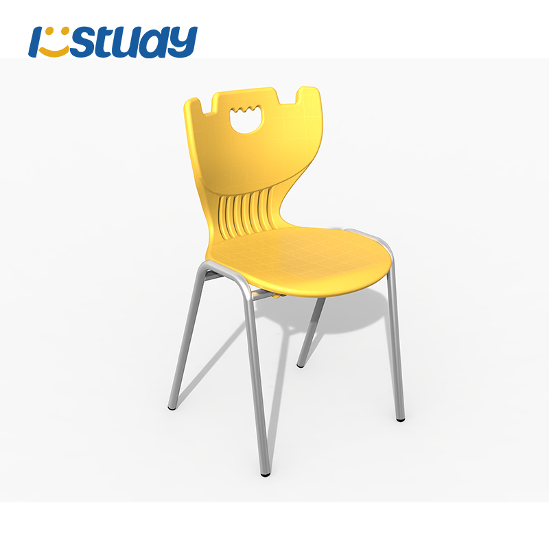 Cadires d'estudiants apilables per a les aules