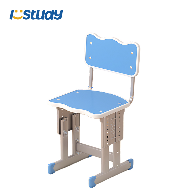 Pinottavat oppilaiden muovituolit luokkahuoneisiin