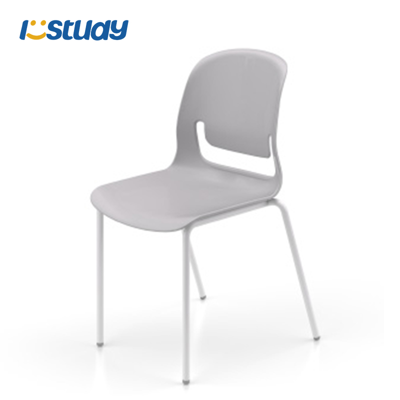 Joustavat pinottavat muovituolit opiskelijoille luokkahuoneeseen