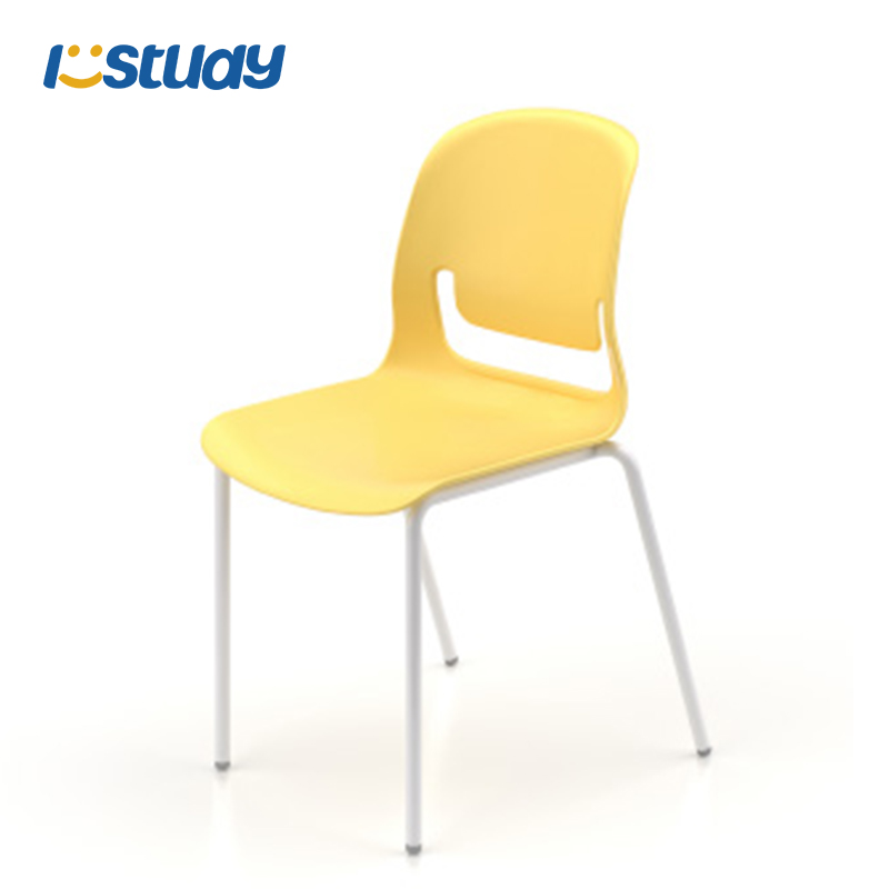 Joustavat pinottavat muovituolit opiskelijoille luokkahuoneeseen