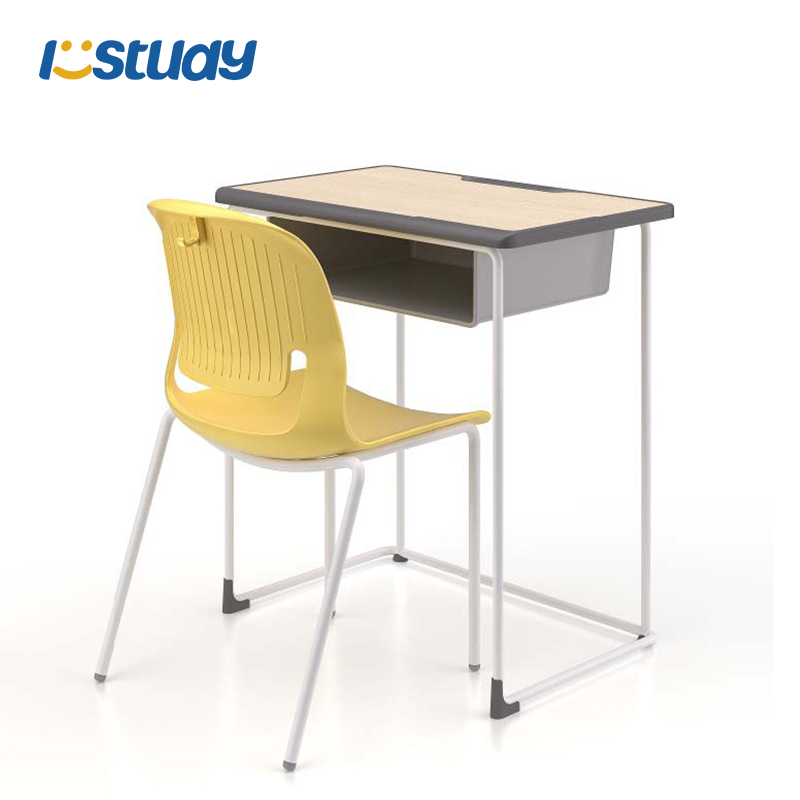 Yhteistyöpöytä oppilasluokkahuoneeseen