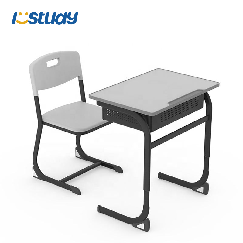 Málmnámsborð og stólasett fyrir nemendur