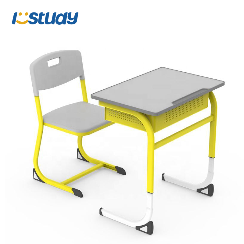 Málmnámsborð og stólasett fyrir nemendur