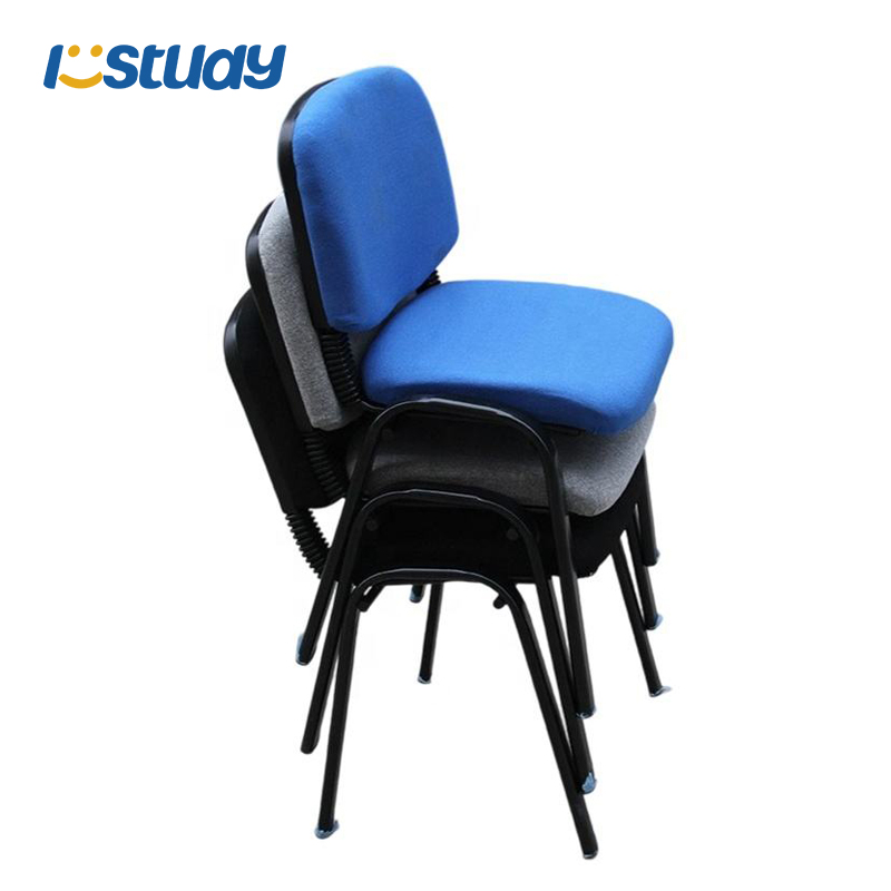 Wygodne krzesło nauczycielskie do klasy