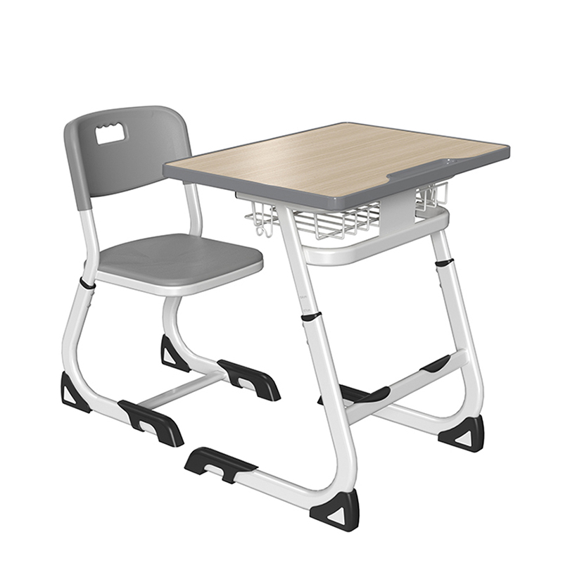 Studentpulter og -stoler