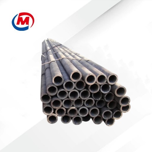 Tubo cuadrado de acero al carbono suave Astm A 53 de 100 mm Tubo cuadrado de acero al carbono suave Astm A 53 de 100 mm