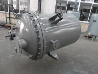 PTFE spray lining reactor